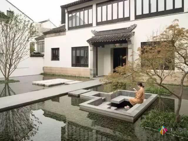 中式庭院式別墅有山有水有詩(shī)意，住進(jìn)如詩(shī)如畫(huà)的庭院別墅