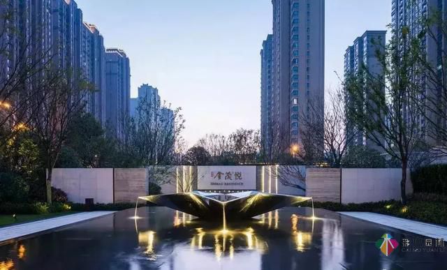 可借鑒的景觀設計中的雕塑案例哪里有？